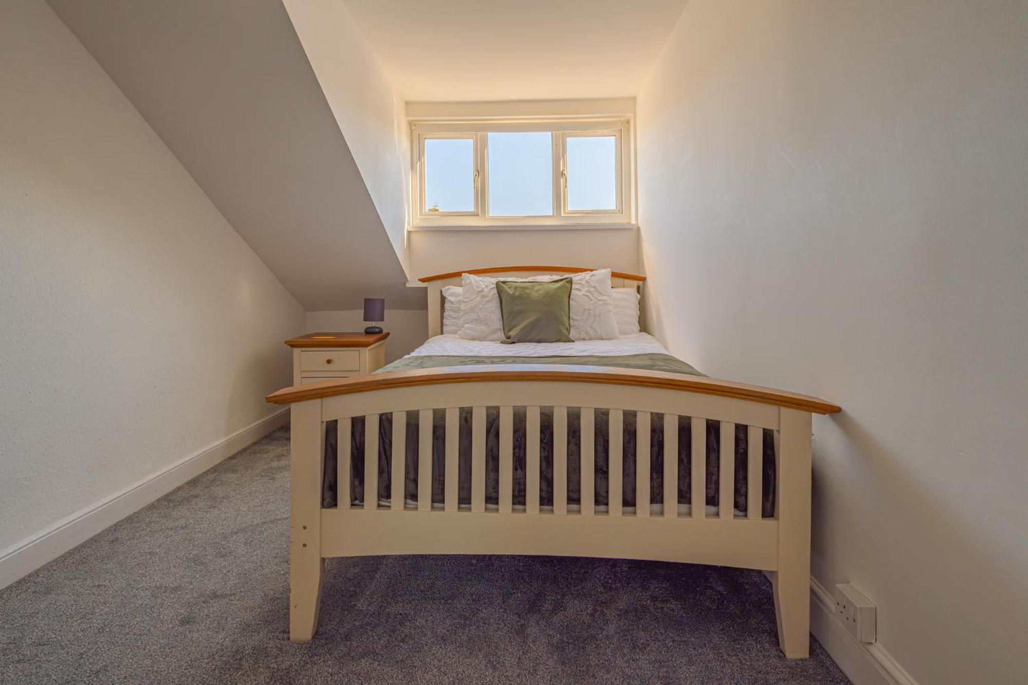 Castleview Coastal Comfort With 2 Parking Spaces Oystermouth 외부 사진
