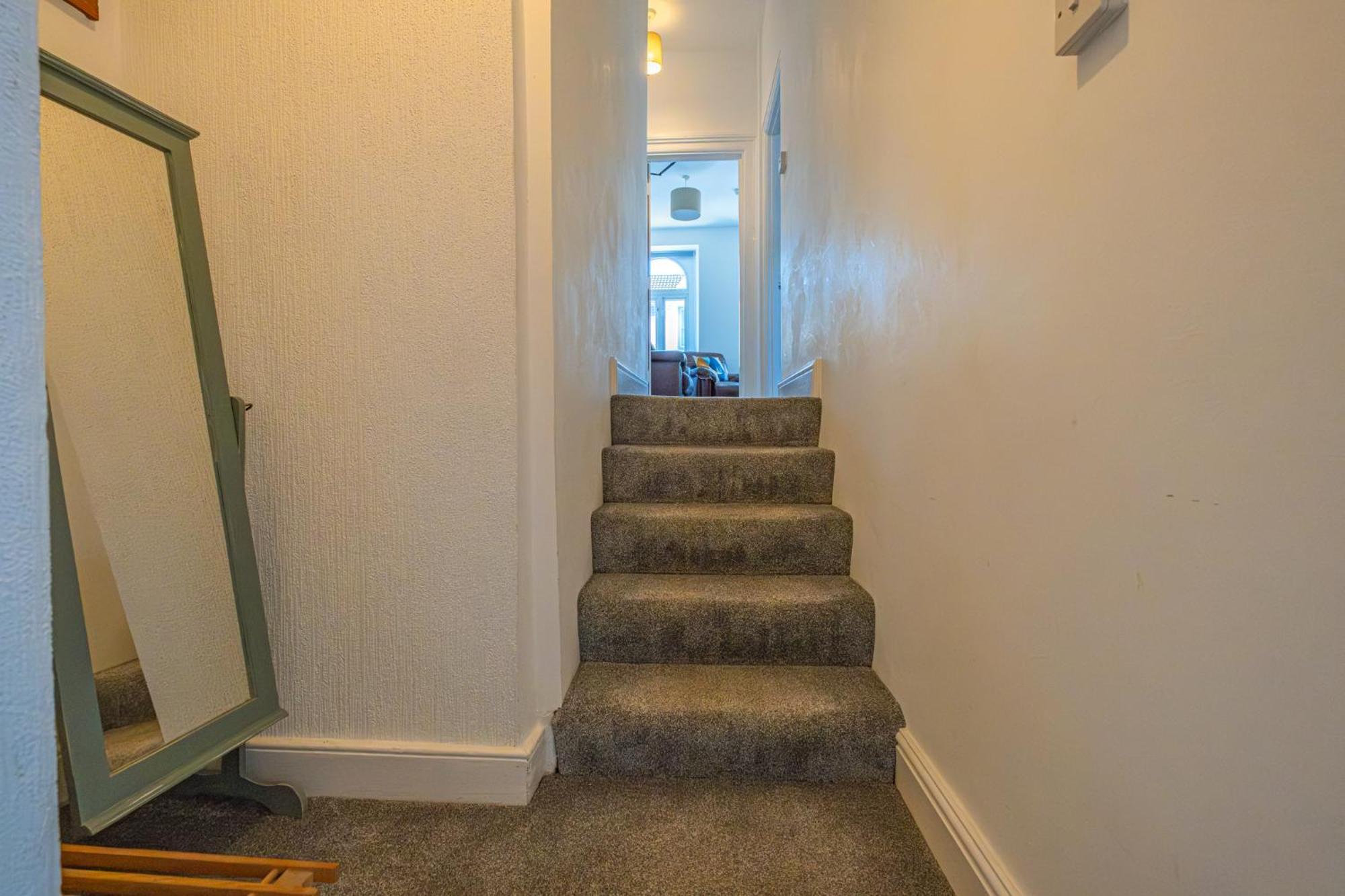 Castleview Coastal Comfort With 2 Parking Spaces Oystermouth 외부 사진