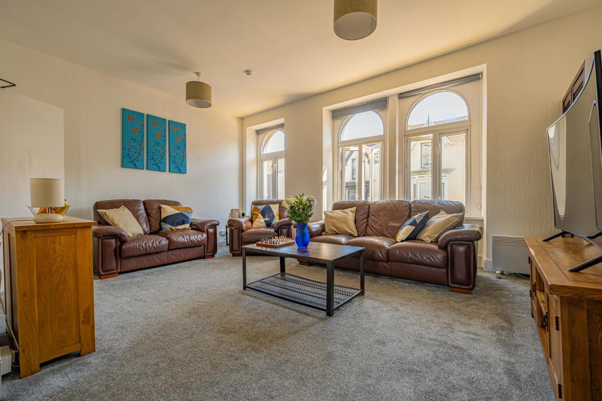 Castleview Coastal Comfort With 2 Parking Spaces Oystermouth 외부 사진